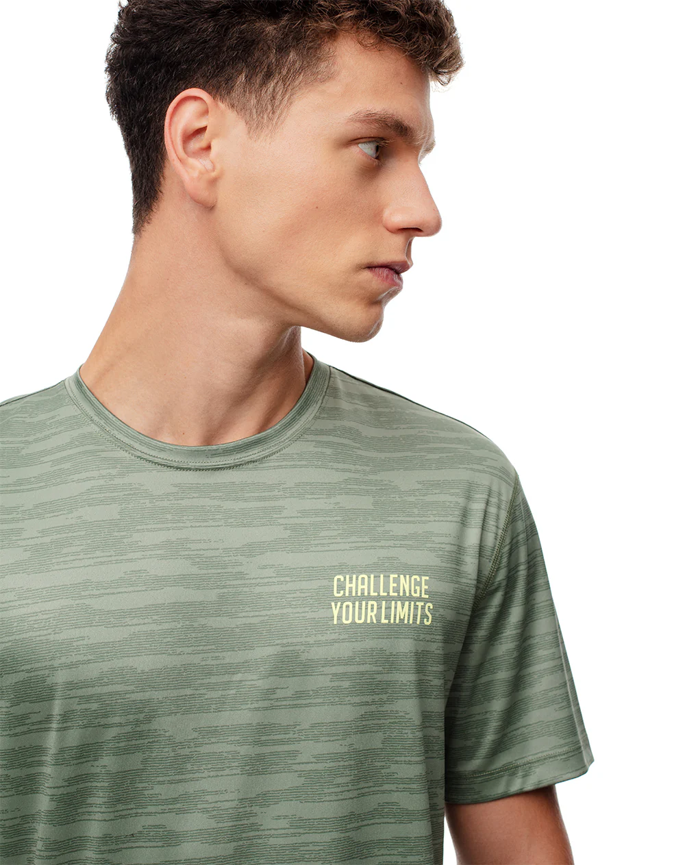 Camiseta deportiva control humedad verde hombre - Image 4