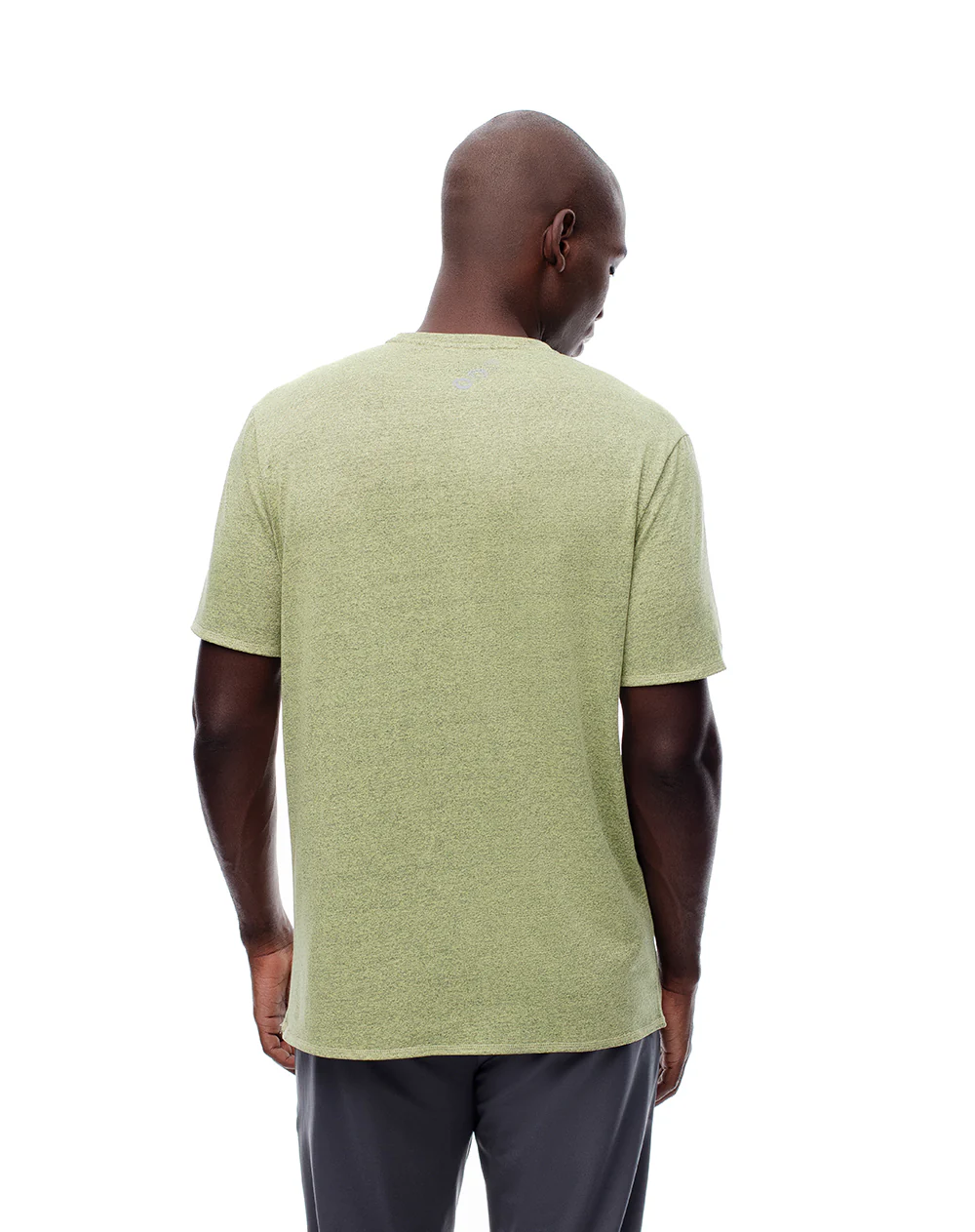 Camiseta deportiva control humedad amarilla hombre - Image 3