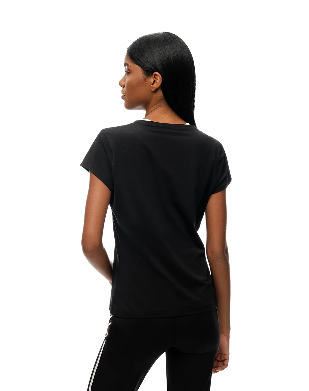 Camiseta deportiva secado rápido negra mujer - Image 4