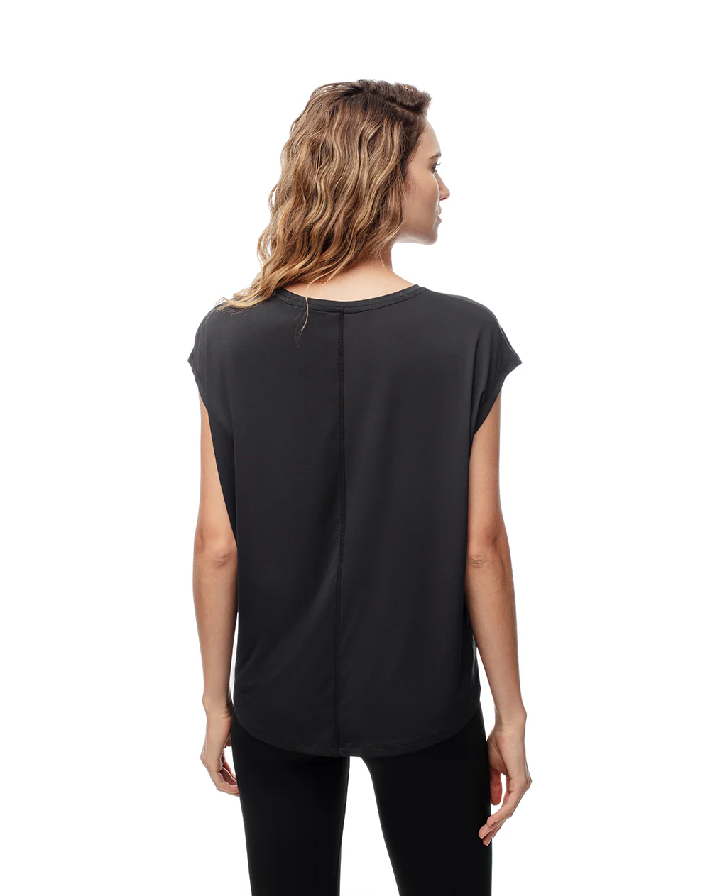 Camiseta deportiva secado rápido negra mujer - Image 3