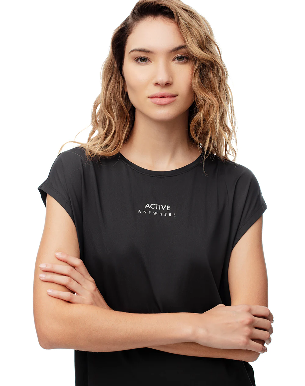 Camiseta deportiva secado rápido negra mujer - Image 4