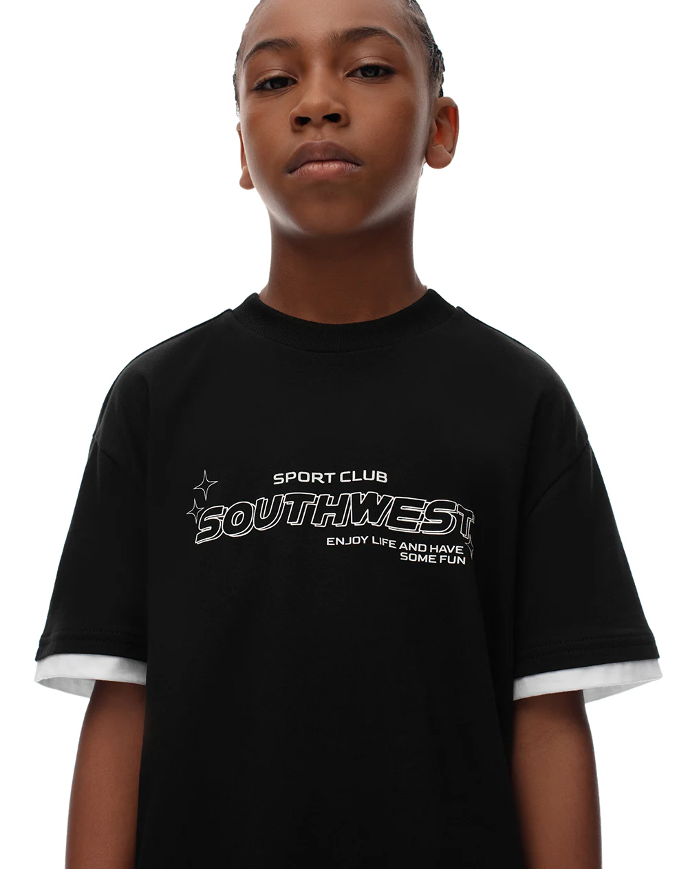 Camiseta regular algodón negro estampado niño - Image 4