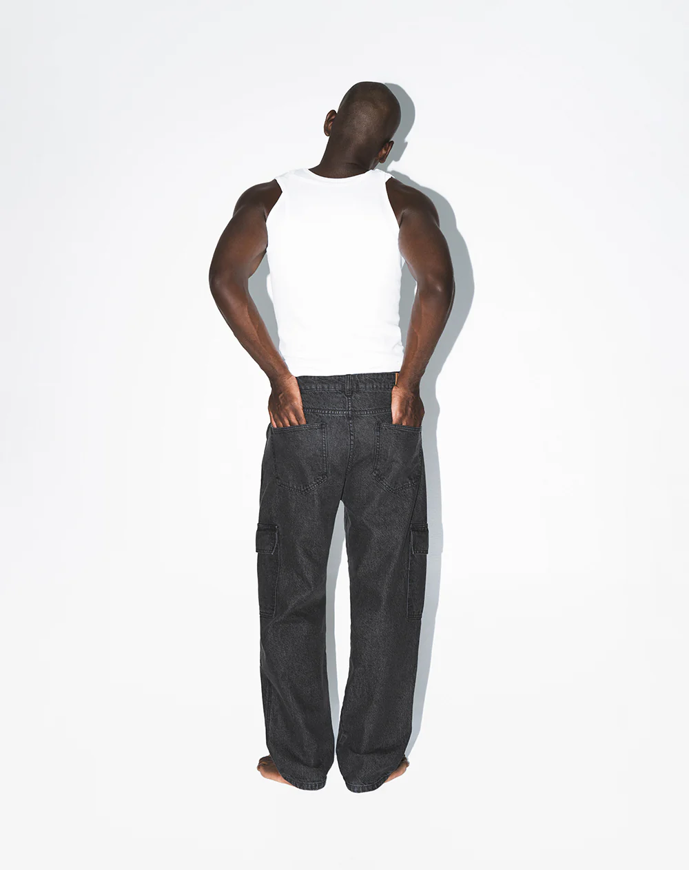Jean cargo recto negro hombre - Image 2
