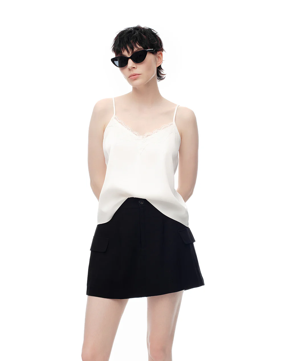 Falda short tiro alto negra mujer - Image 4