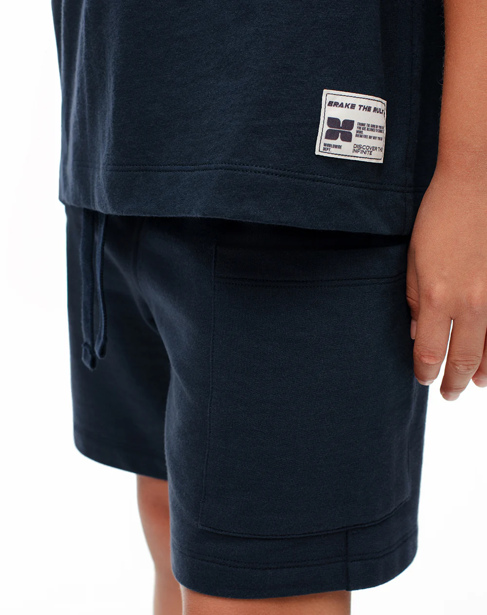 Conjunto camiseta + bermuda azul niño - Image 6