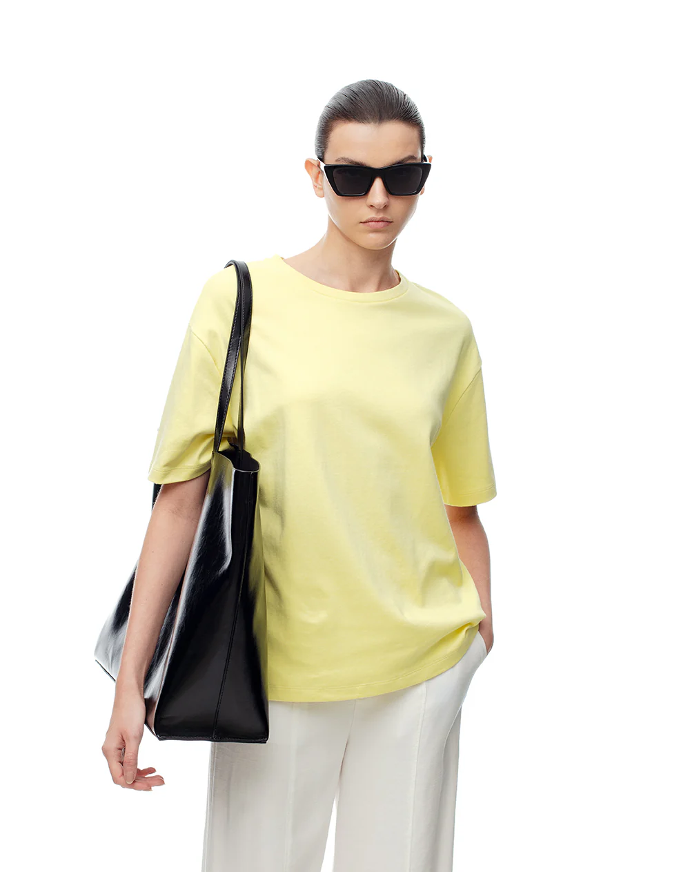 Camiseta oversize amarilla mujer - Image 2