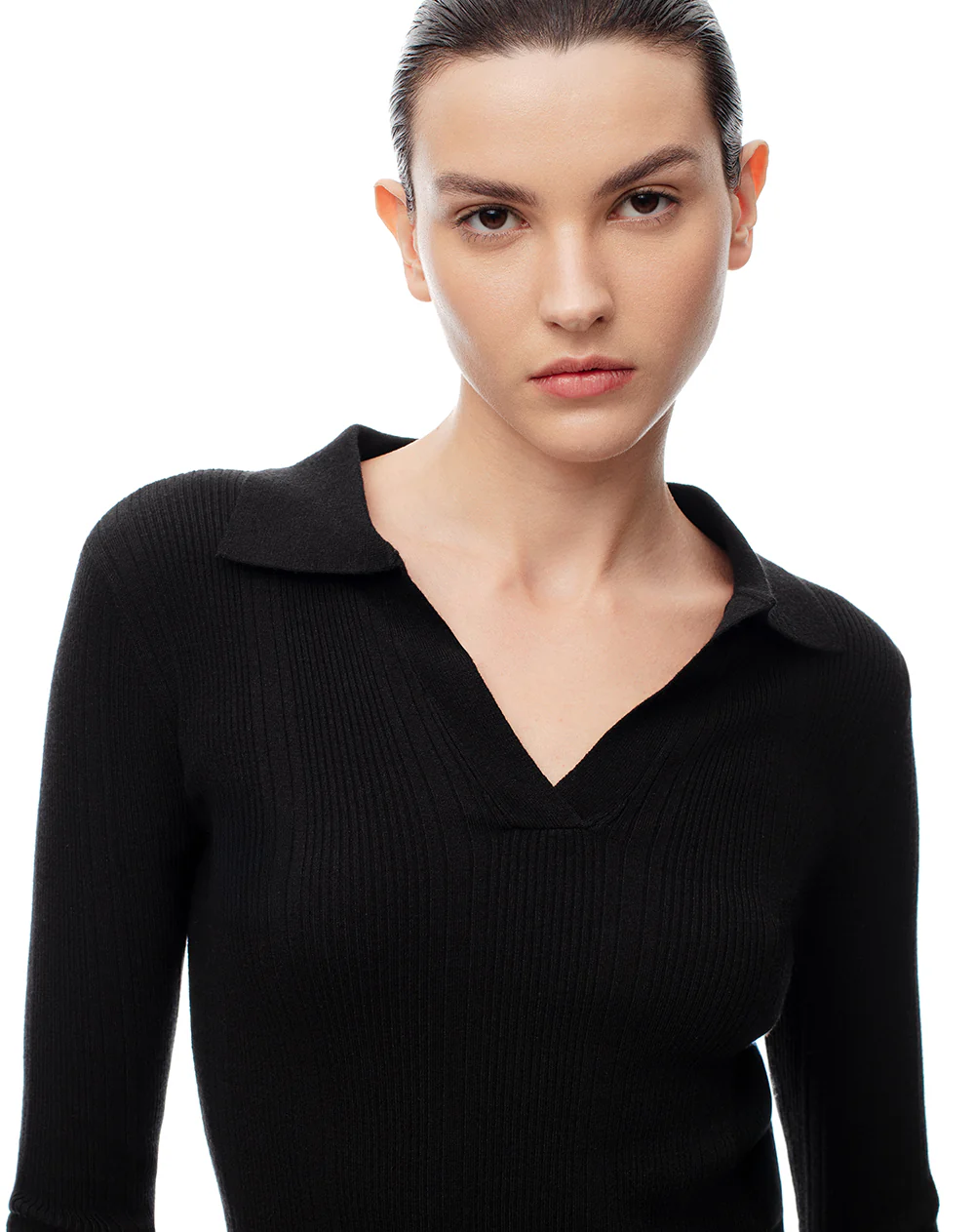 Camibuzo tipo polo slim tejido de punto negro mujer - Image 3