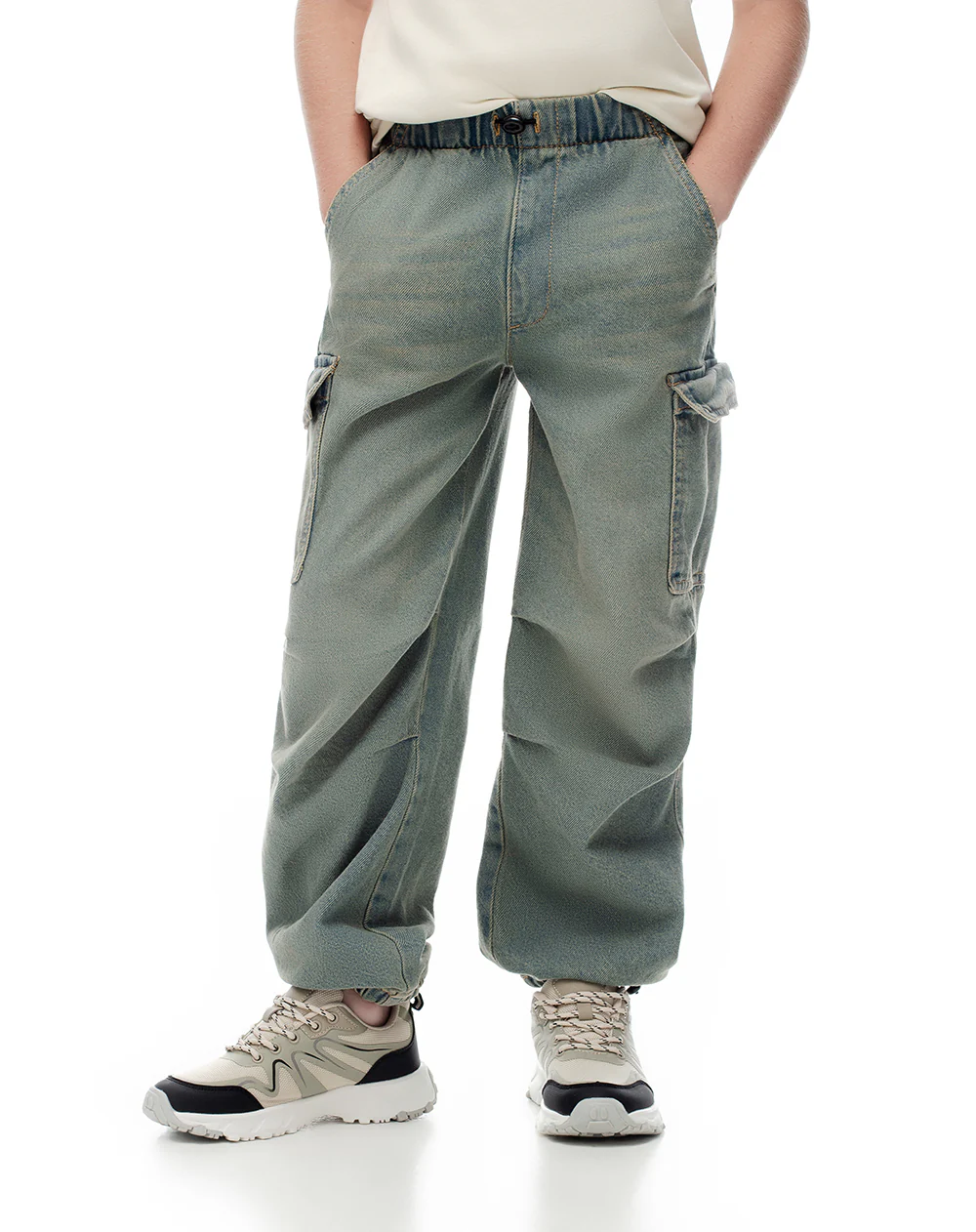Jean tipo jogger cargo índigo medio niño - Image 3