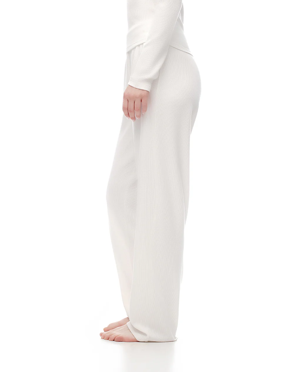 Pantalón relax tiro medio blanco mujer - Image 4