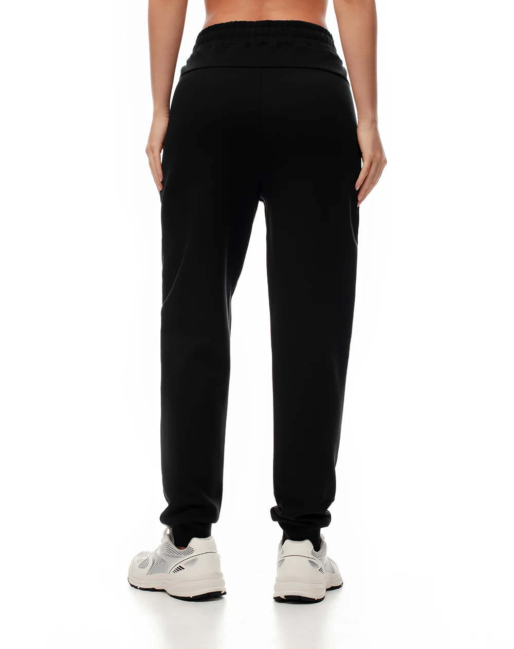 Jogger tiro medio slim negro mujer - Image 3