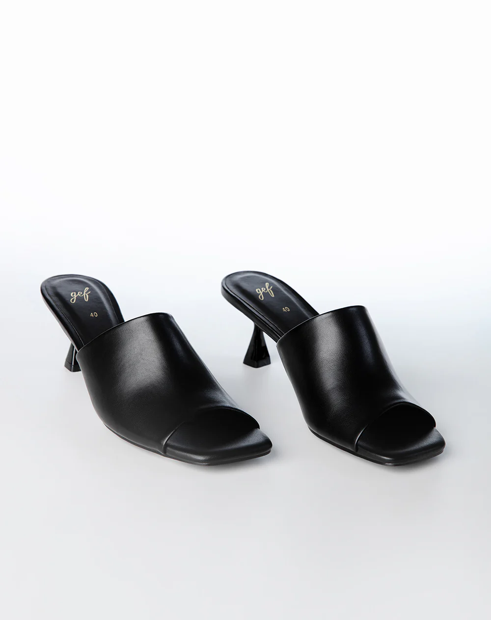 Sandalias mule de tacón bajo negras mujer - Image 3