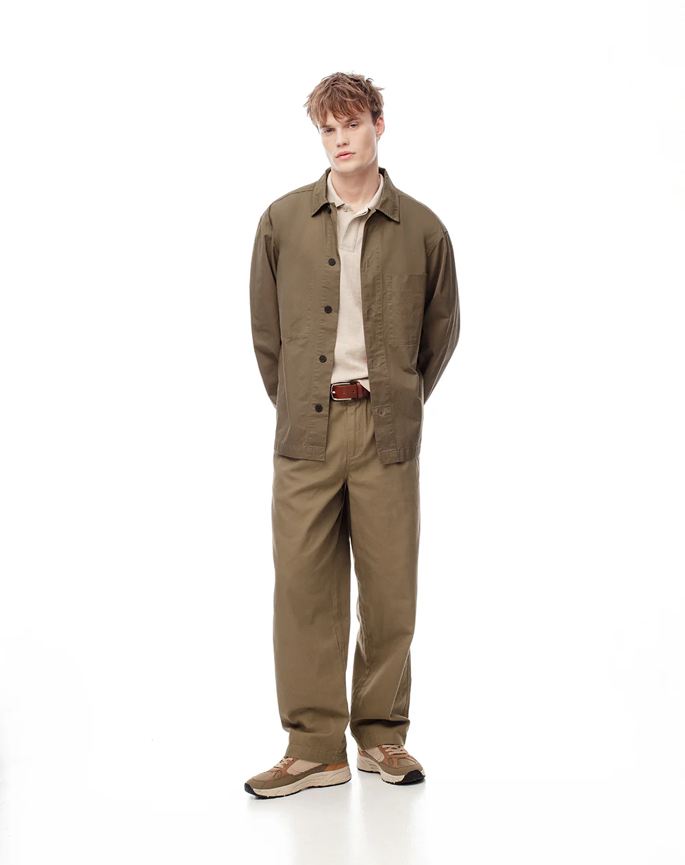 Pantalón recto liviano habano hombre - Image 6