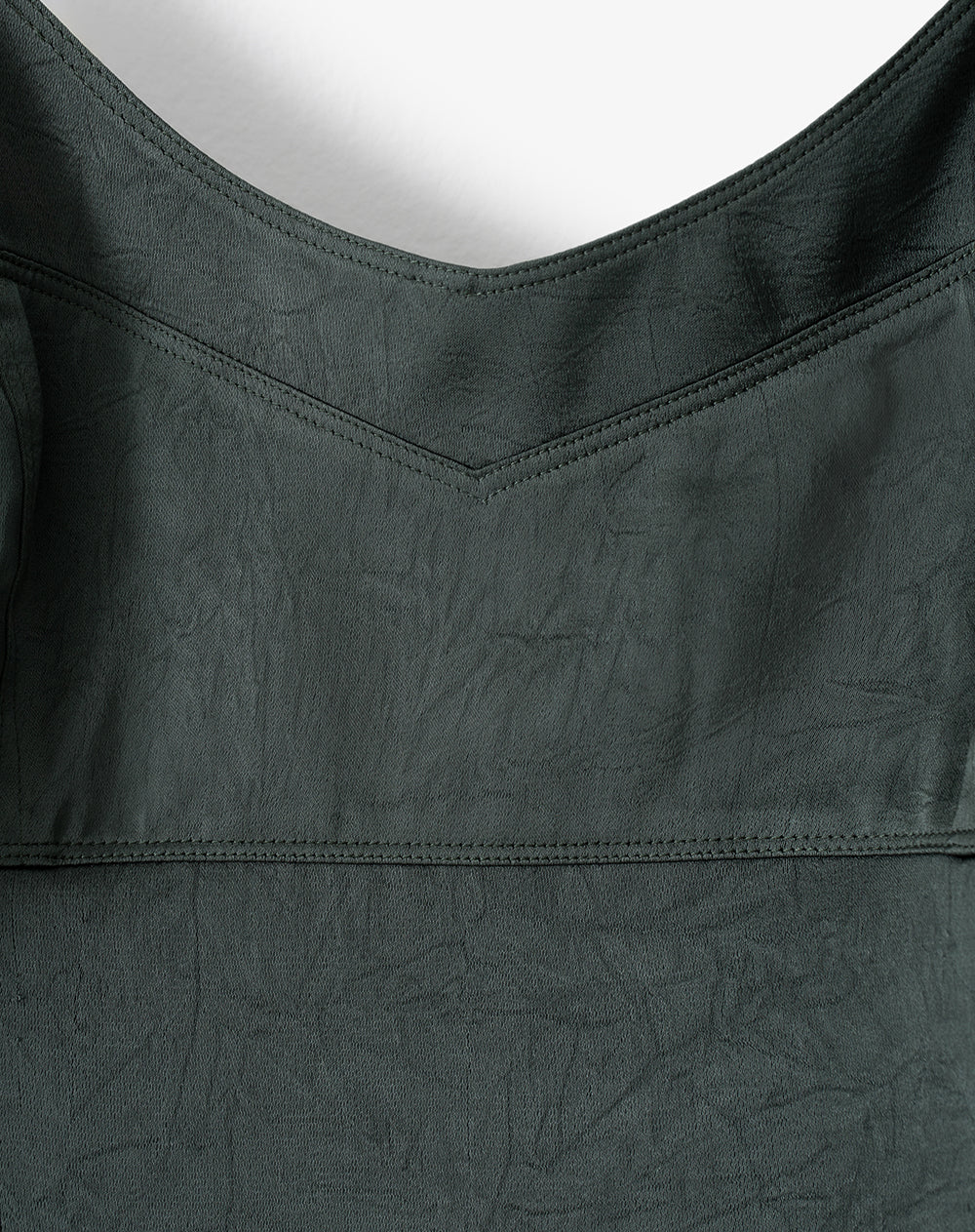 Vestido midi satinado verde mujer - Image 6