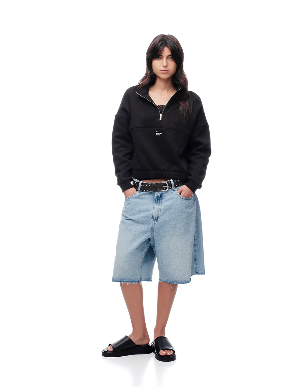 Buzo regular negro mujer - Image 4