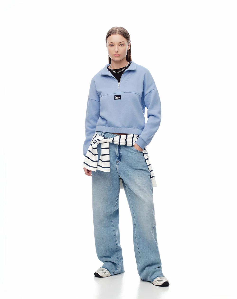 Buzo regular azul mujer - Image 4