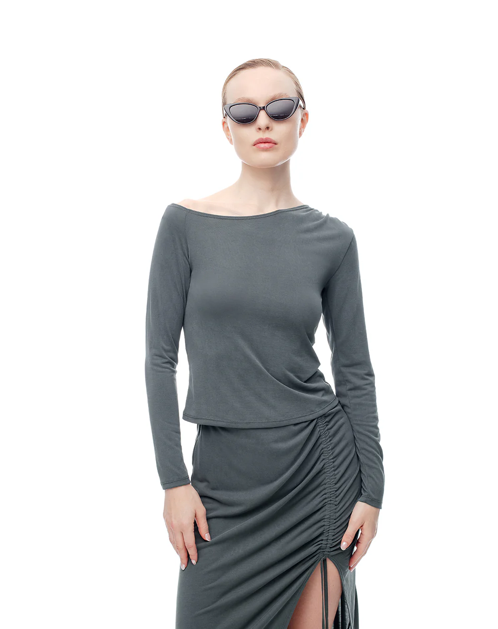 Camibuzo slim asimétrico gris mujer - Image 3