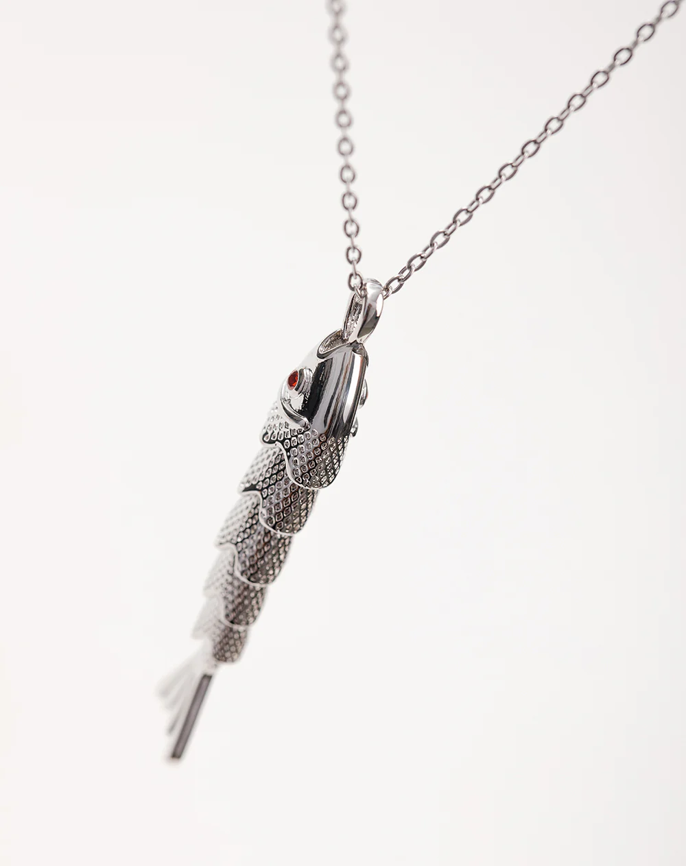 Collar pez plateado - Image 3