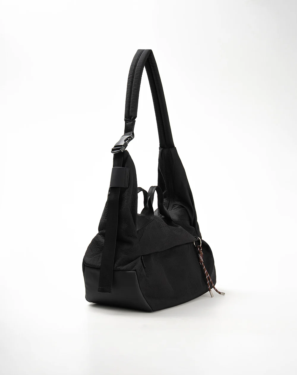 Bolso hobo grande negro - Image 4