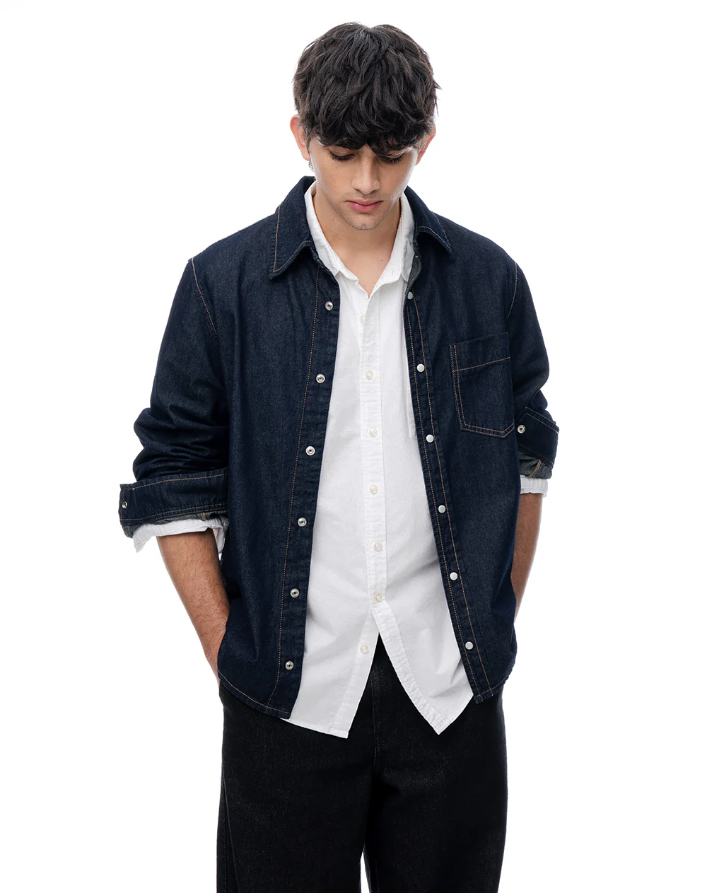 Camisa regular fit manga larga índigo oscuro - Image 2