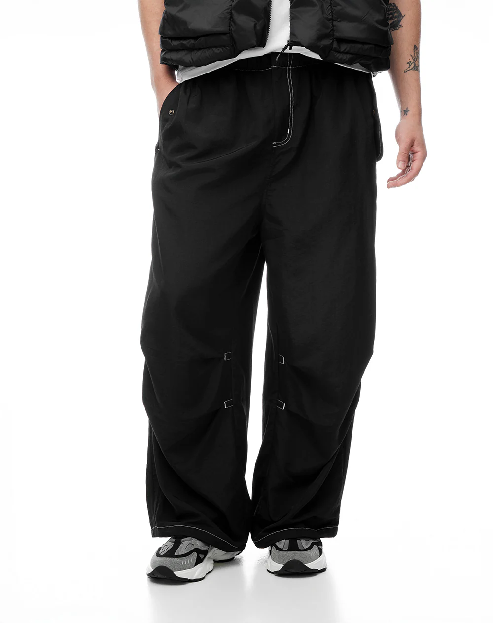 Pantalón loose tiro medio negro hombre - Image 3