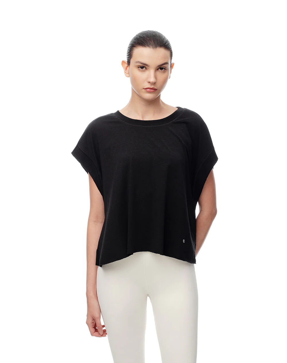 Camiseta deportiva espalda cruzada negra mujer - Image 2