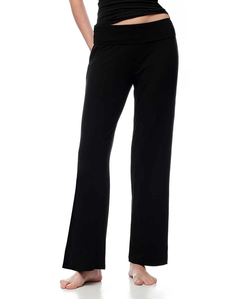 Pantalón relax tiro medio negro mujer - Image 4