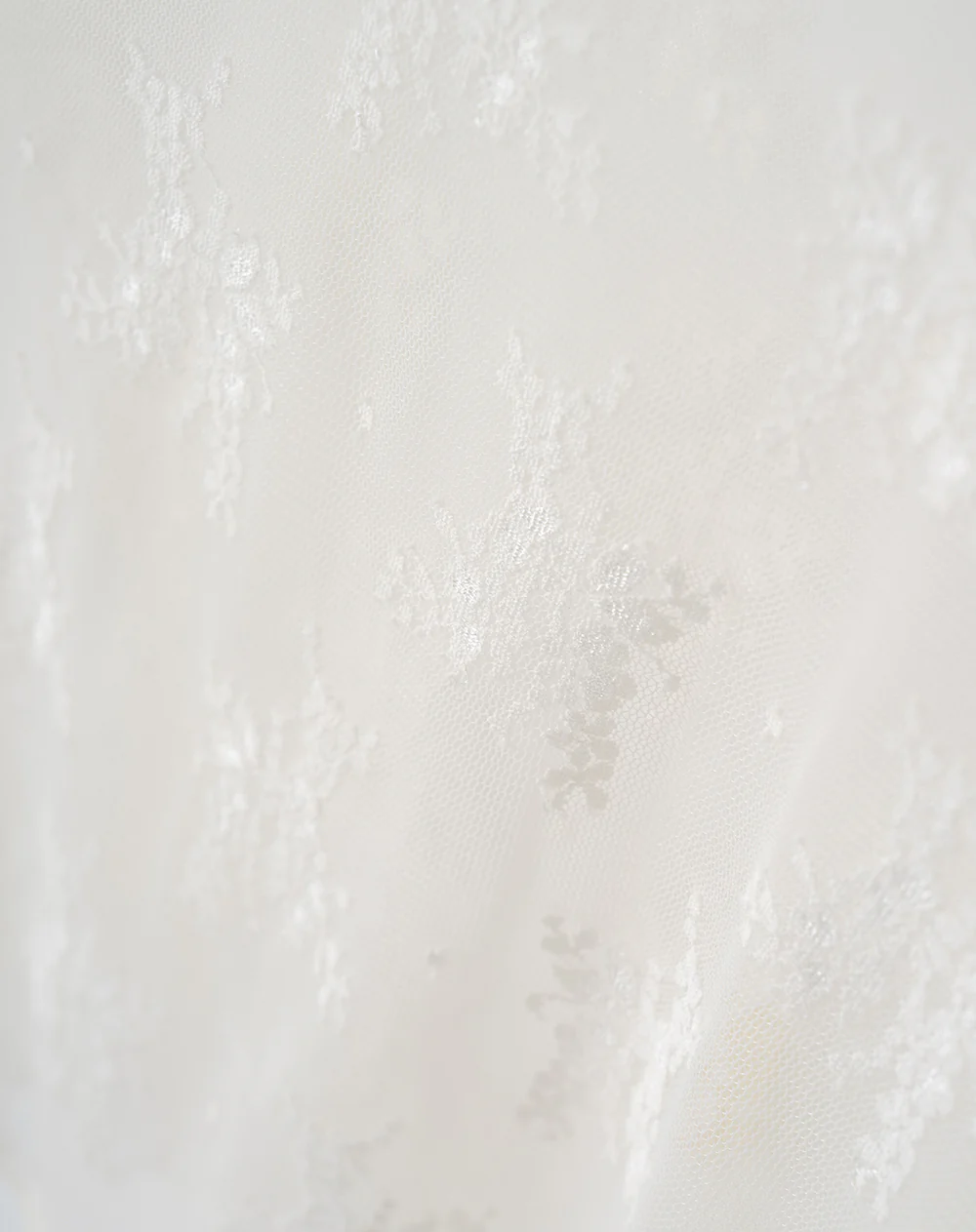 Camibuzo slim corto en encaje blanco mujer - Image 8