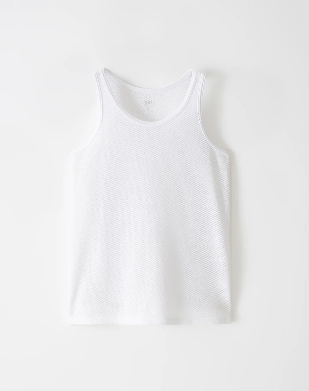 Camisilla slim malla blanca hombre